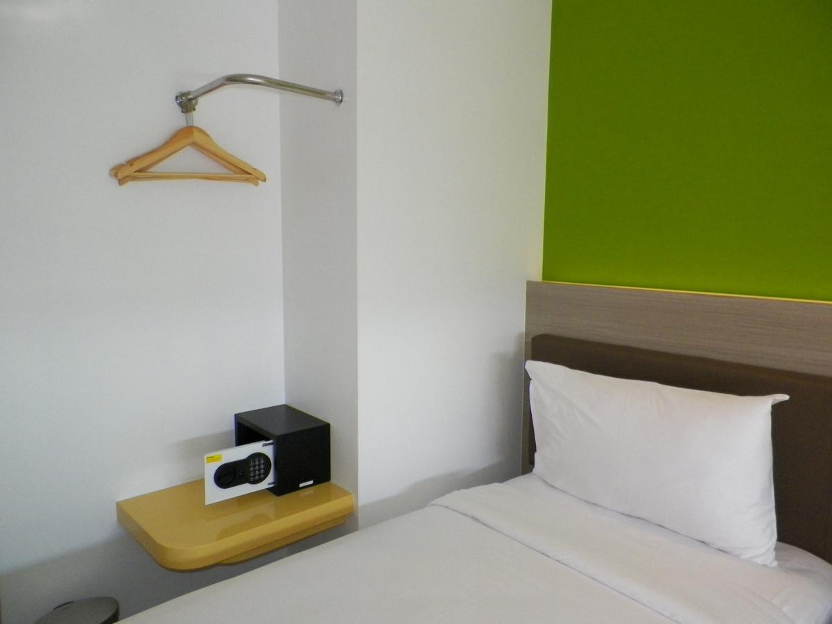 Amaris Hotel Malioboro - Jogja 2*