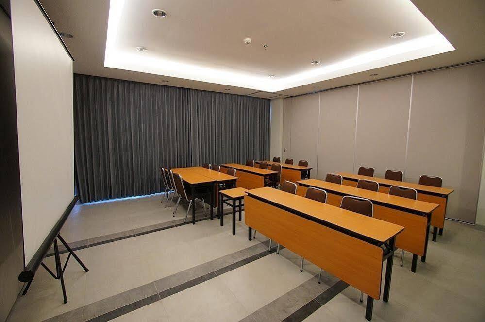Amaris Hotel Malioboro - Jogja 2*